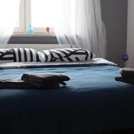 V Hostel Варшава Экстерьер фото