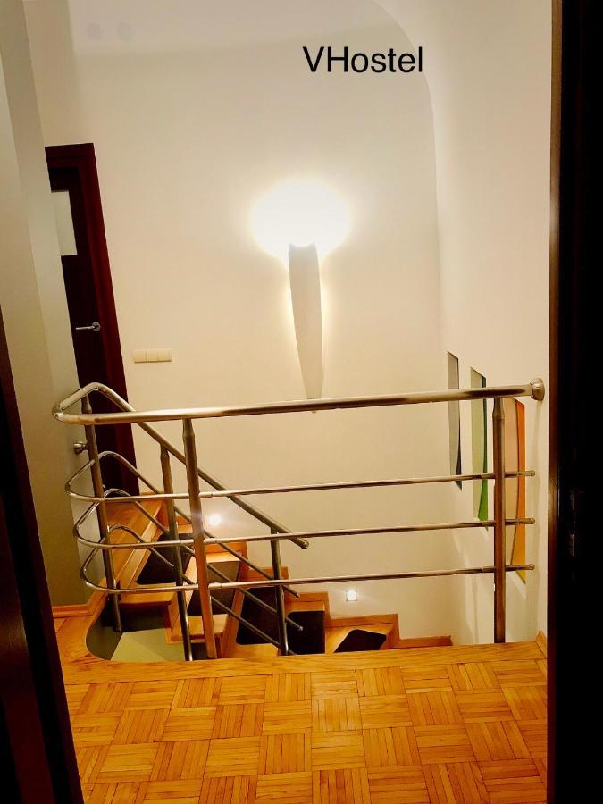 V Hostel Варшава Экстерьер фото