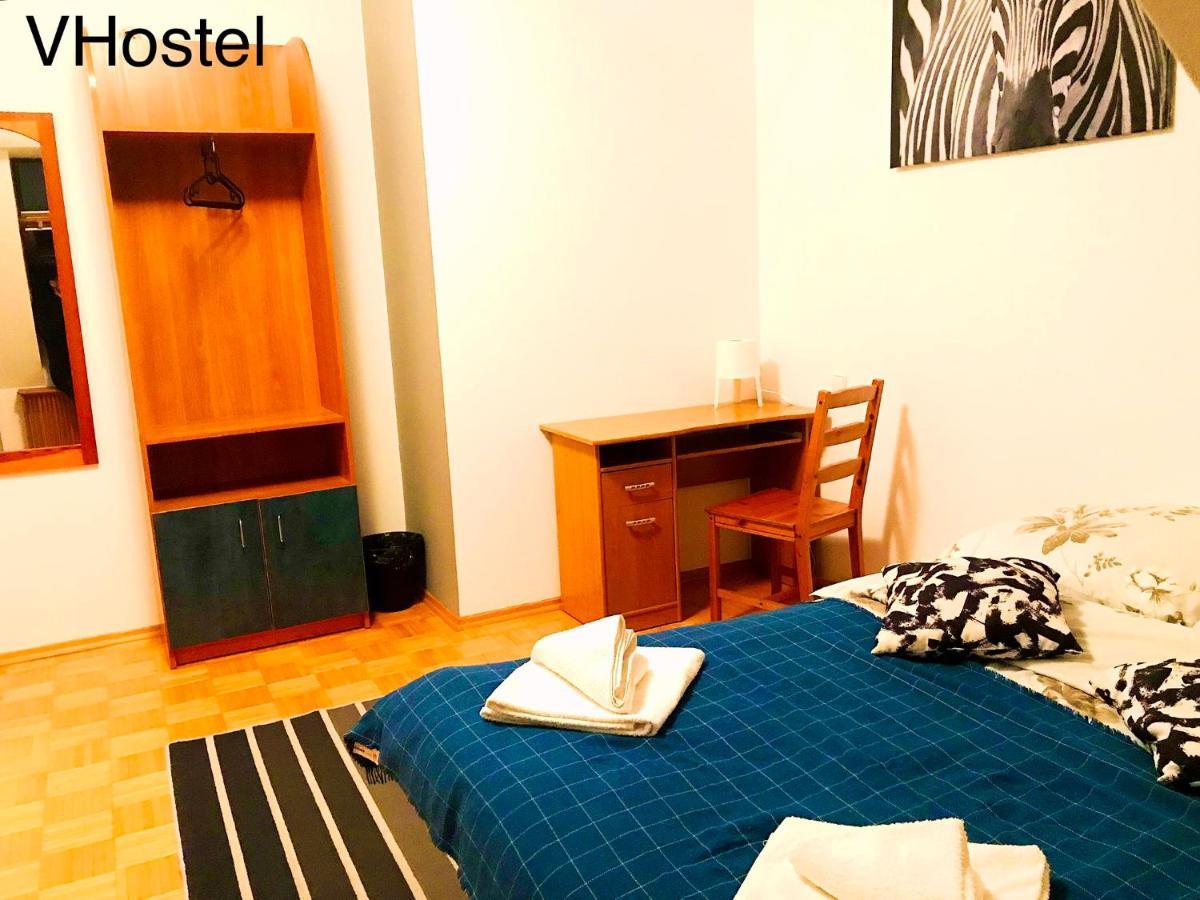 V Hostel Варшава Экстерьер фото